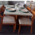 Mesa Alice com 4 cadeiras conquista
